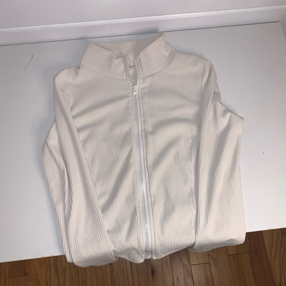 JACKET - Picture 2 of 3